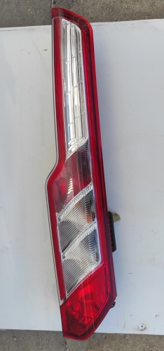 Ford Transit Custom jobb hátsó lámpabúra gyári bontott (2013-)