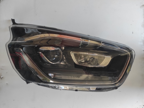 Ford Transit Custom jobb első fényszóró gyári bontott (2013-2018)