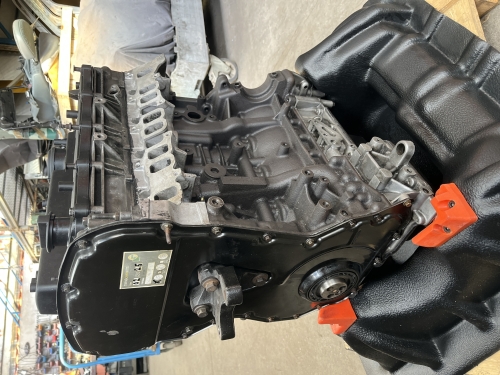 Ford Transit MK7,MK8,Custom Elsőkerékhajtású 2.2 FWD bevizsgált gyári bontott motorblokk,hengerfejjel (2011-2016)