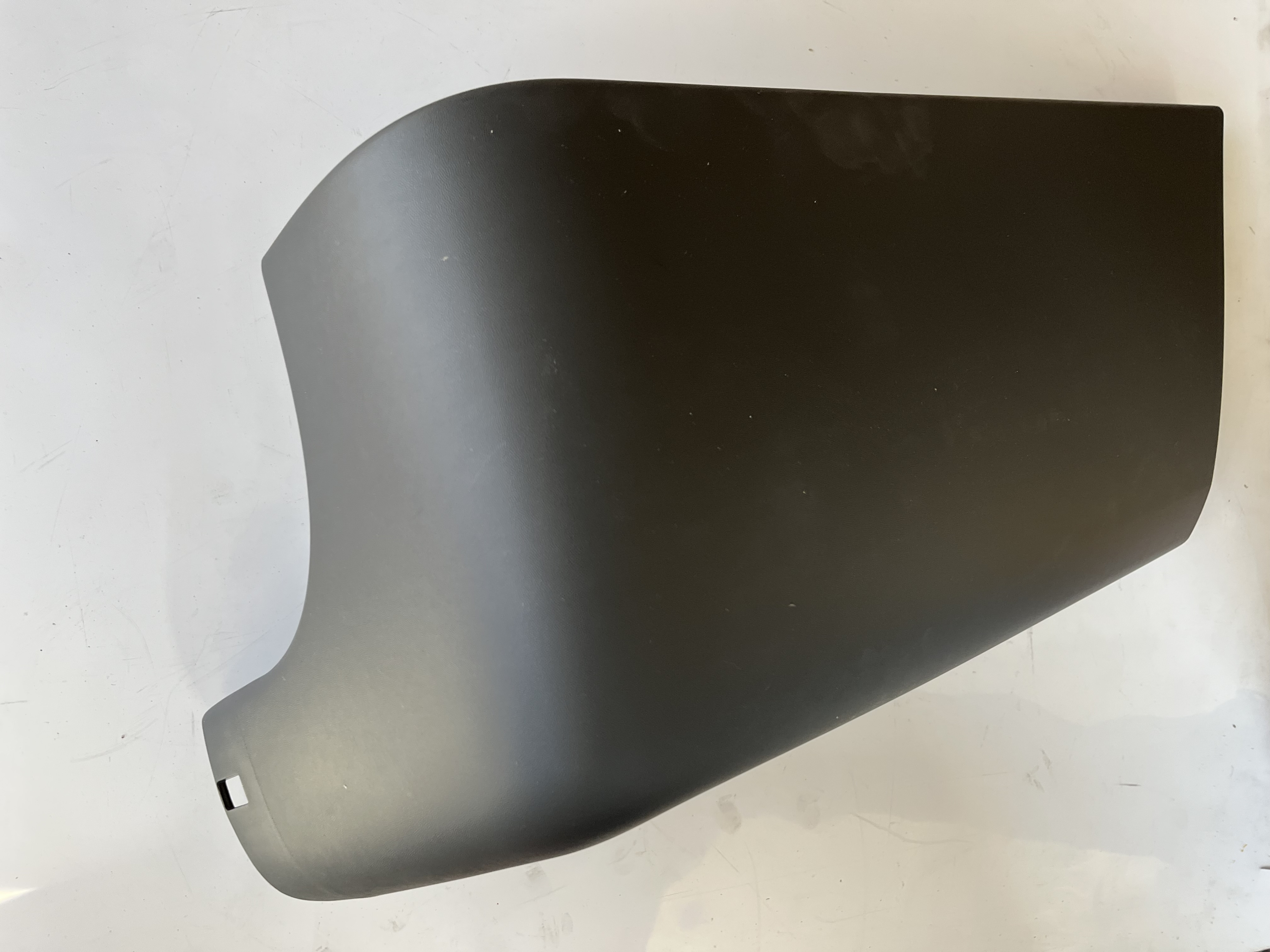 Ford Transit MK6,MK7 hátsó lökhárító sarokelem jobb gyári új (2000-2014)