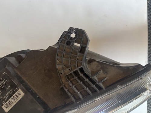 Ford Transit Custom jobb első fényszóró gyári bontott (2018-)