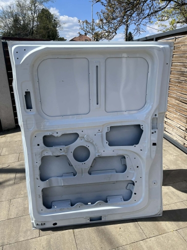 Ford Transit Custom jobb tolóajtó gyári bontott (2023-)